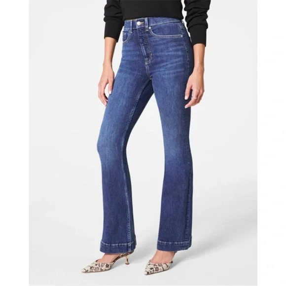NWT Spanx SPANXsculpt ReDefine Flare Jeans in Medium Indigo Womens Size 14 - Picture 1 of 7